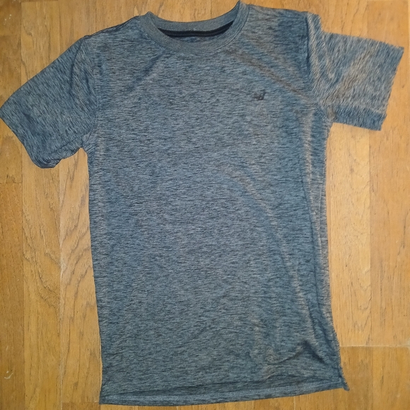 New Balance Tee Sz Large 14/16 - Picture 1 of 5